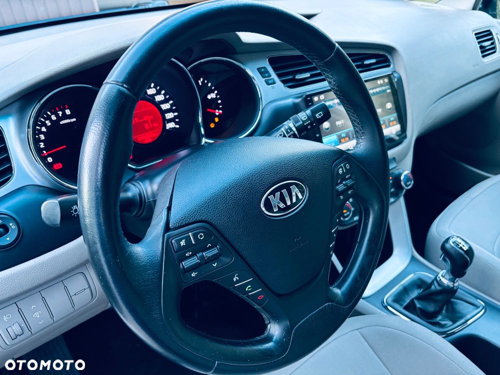 Kia Ceed 1.6 GDI Business Line - 16