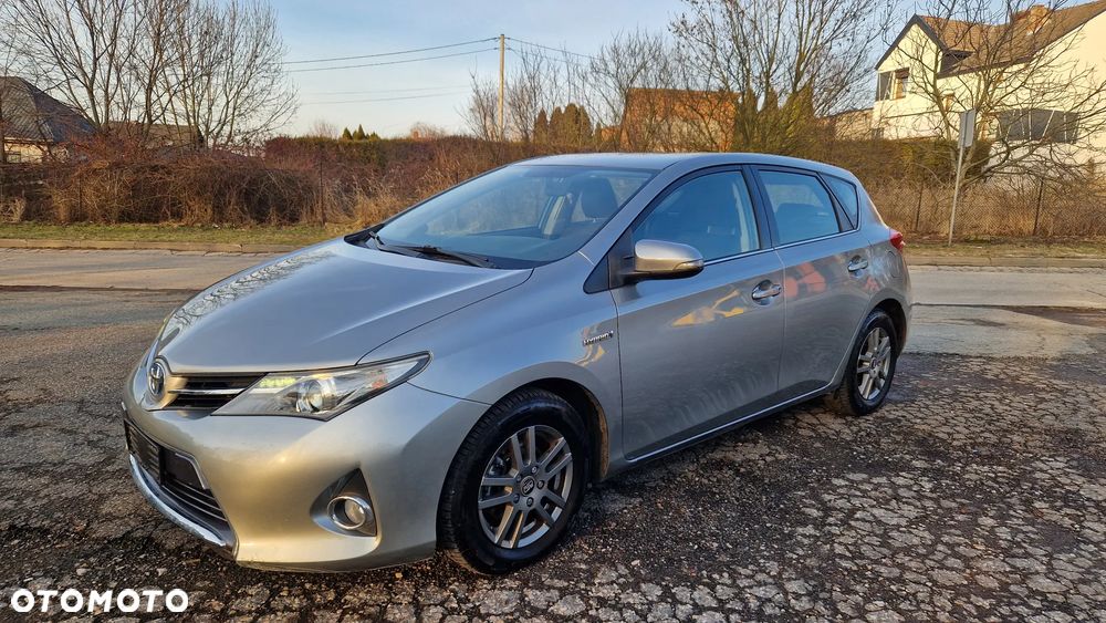 Toyota Auris - 1