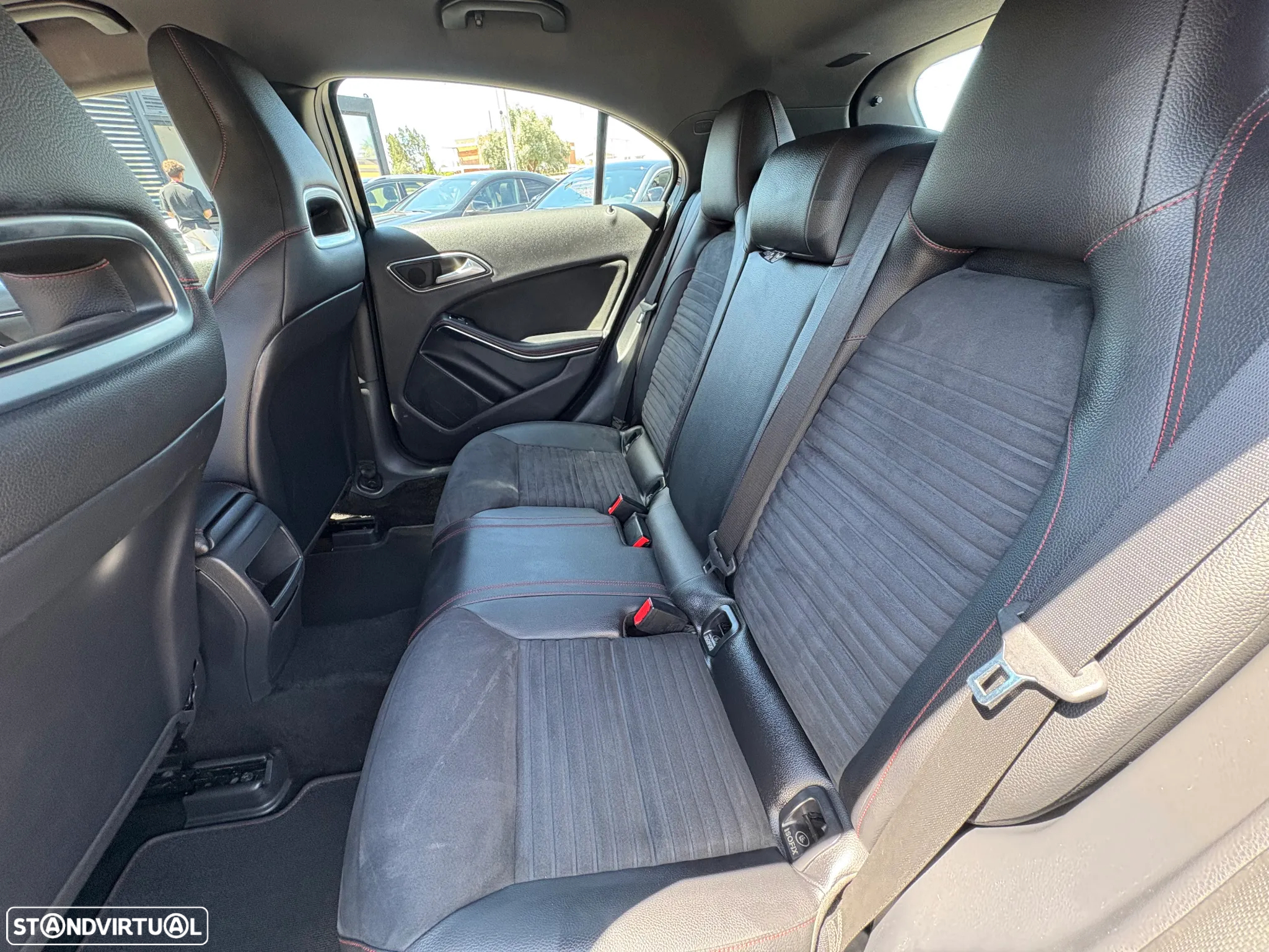 Mercedes-Benz A 180 CDI (BlueEFFICIENCY) 7G-DCT AMG Sport - 11