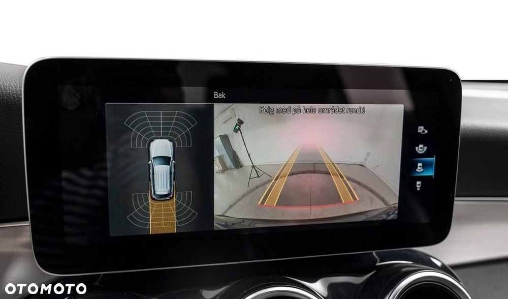 Mercedes-Benz GLC 300 e 4-Matic - 23