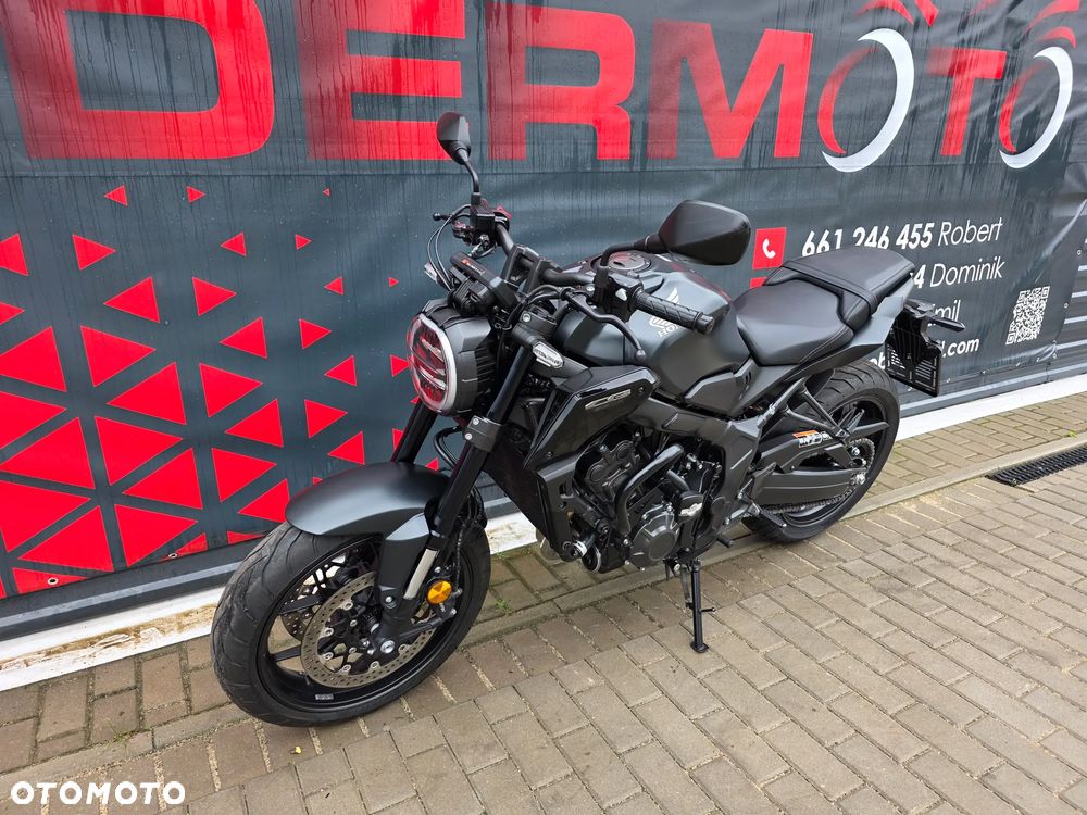 Honda CB - 30
