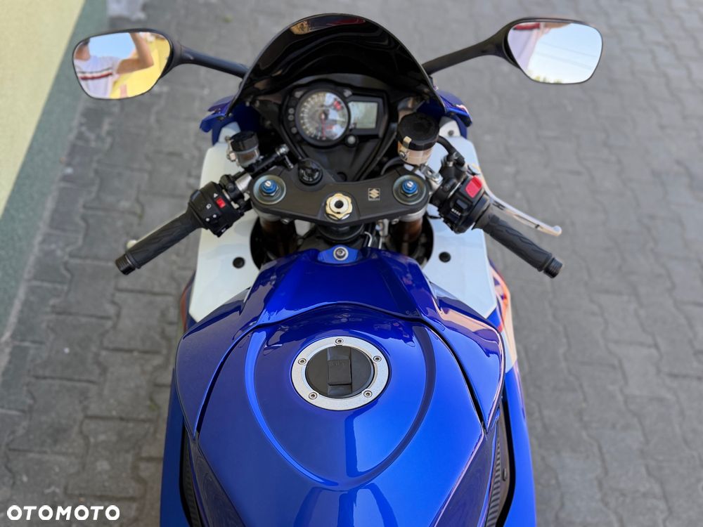 Suzuki GSX-R - 17