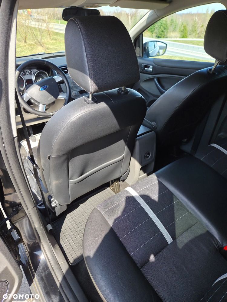 Ford Kuga 2.0 TDCi Titanium - 12