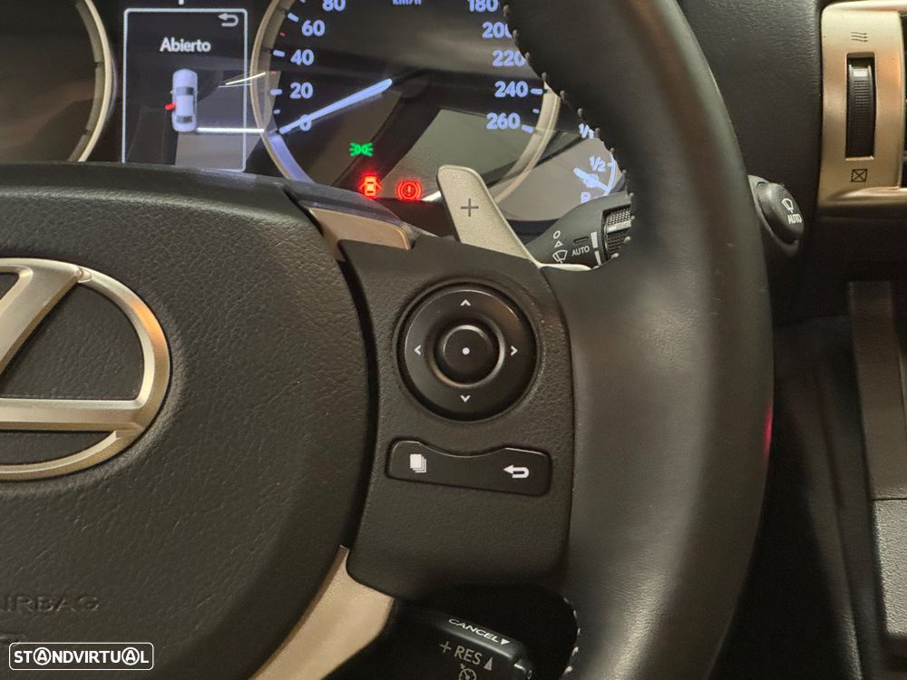 Lexus IS 300H Pack Executive+ - 17