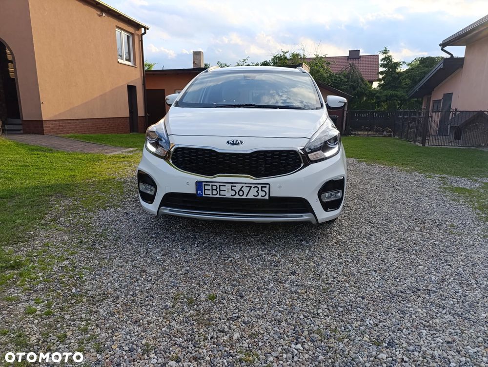 Kia Carens - 14