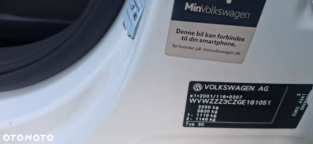 Volkswagen Passat - 23
