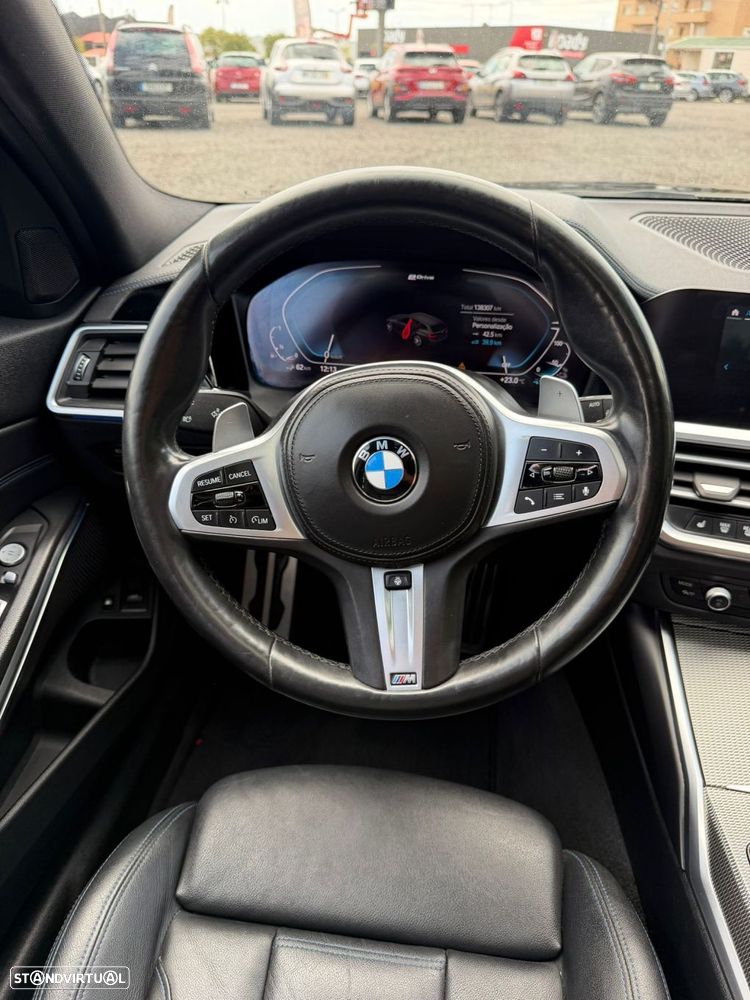BMW 330 - 30