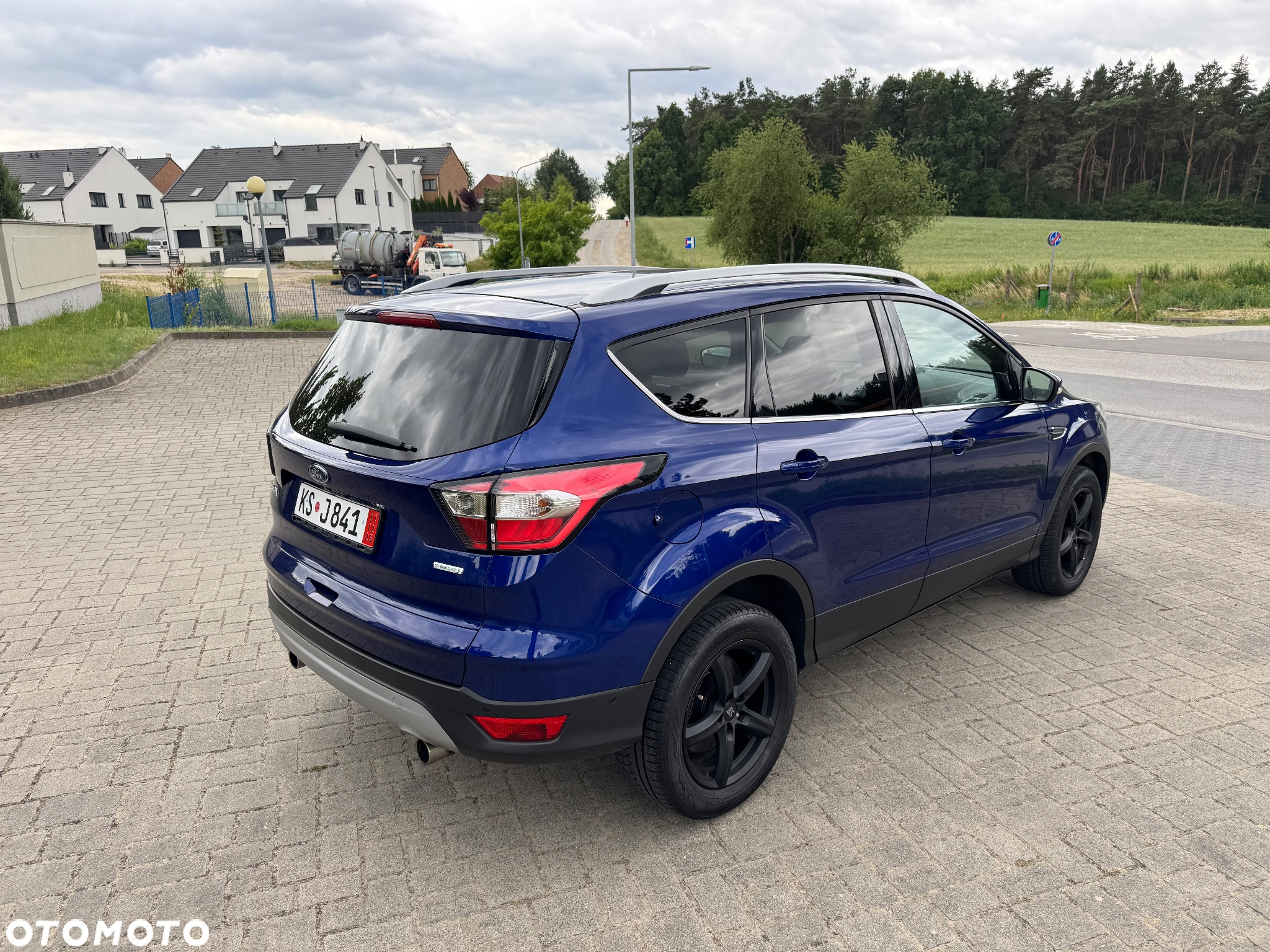 Ford Kuga 1.6 EcoBoost 2x4 Titanium - 8