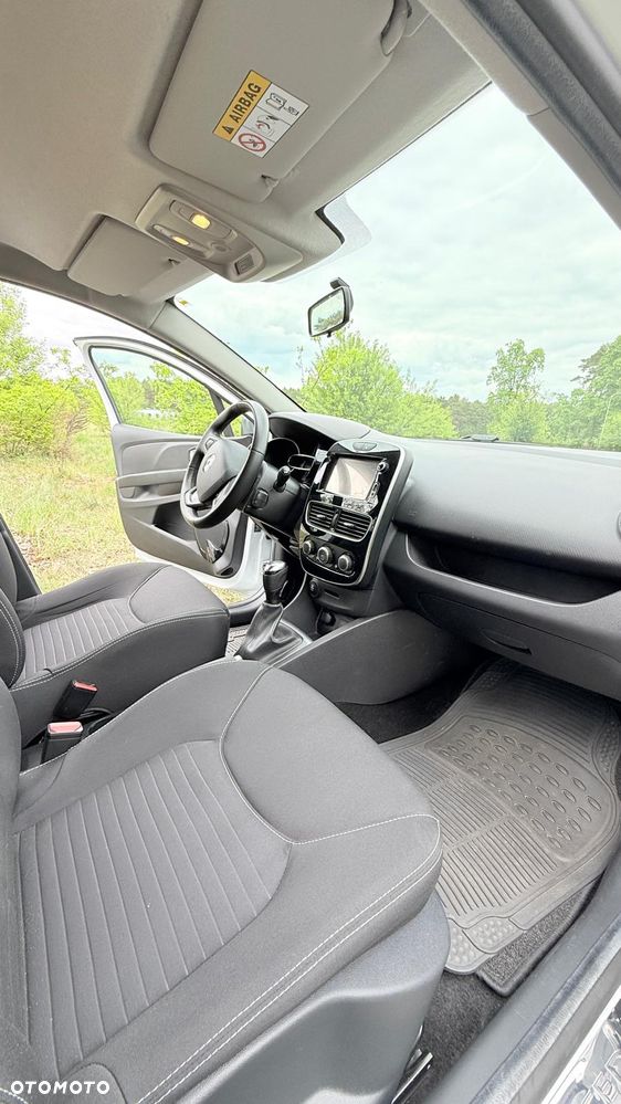 Renault Clio 1.2 16V Limited EU6 - 18
