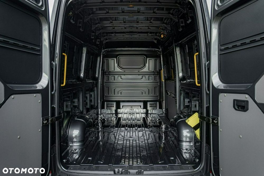 Volkswagen Crafter - 10