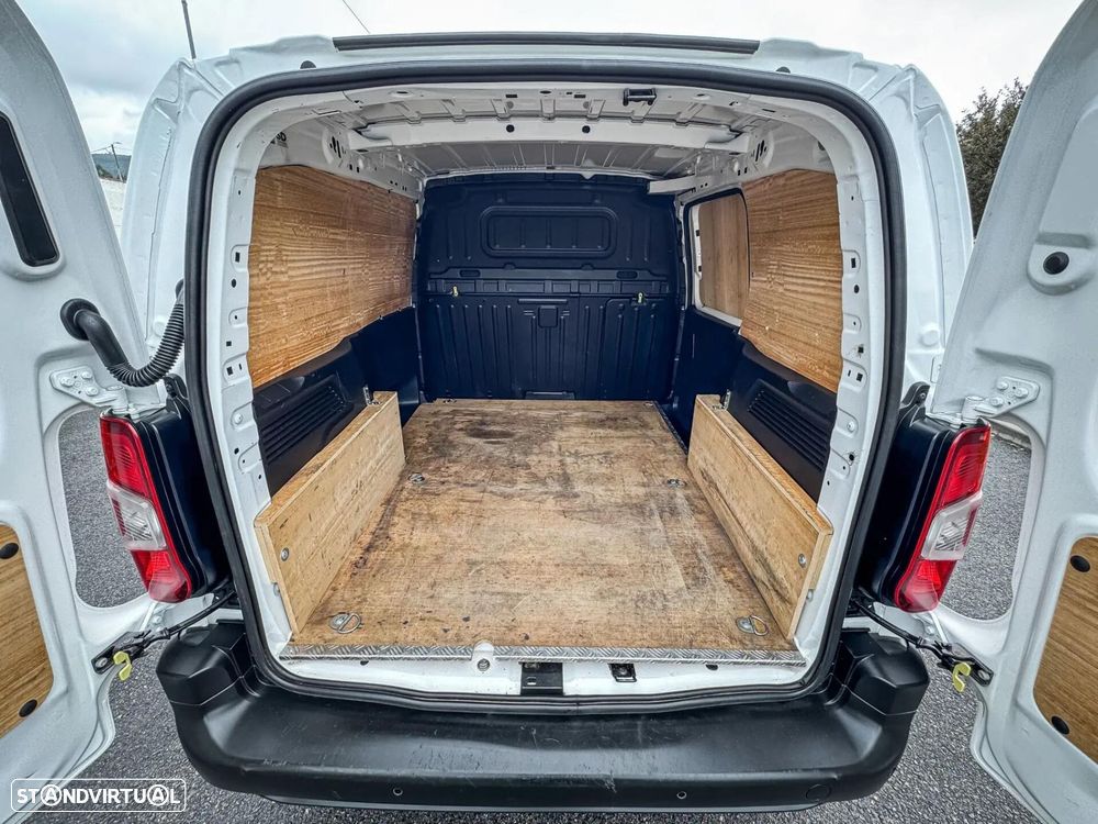 Peugeot e-Partner L2 FlexCab (50kWh) Pro - 11