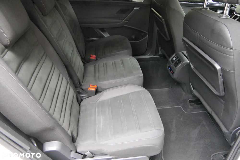Volkswagen Touran - 20