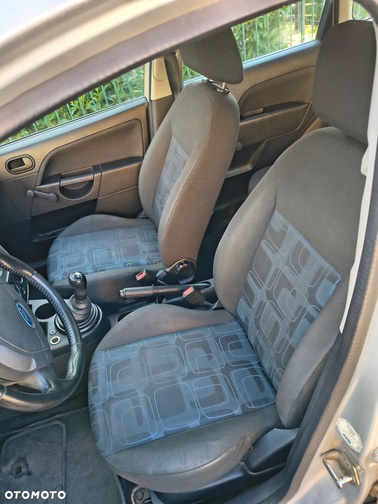 Ford Fiesta 1.3 - 2