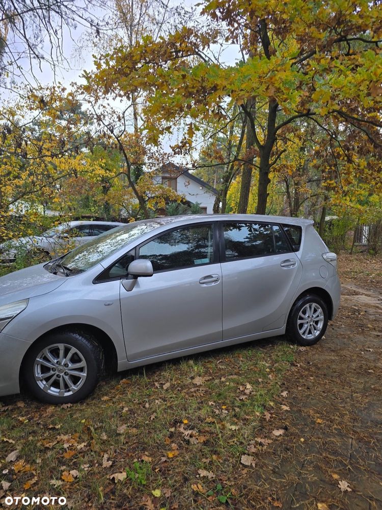 Toyota Verso 2.0 D-4D Luna 7os - 1