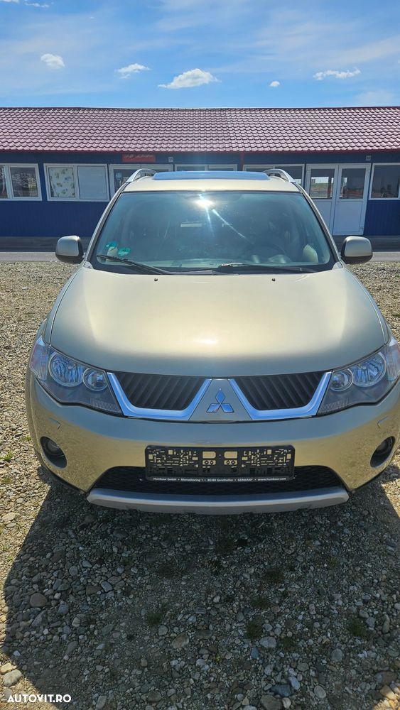 Mitsubishi Outlander 2.0 DI-D Instyle+ - 2
