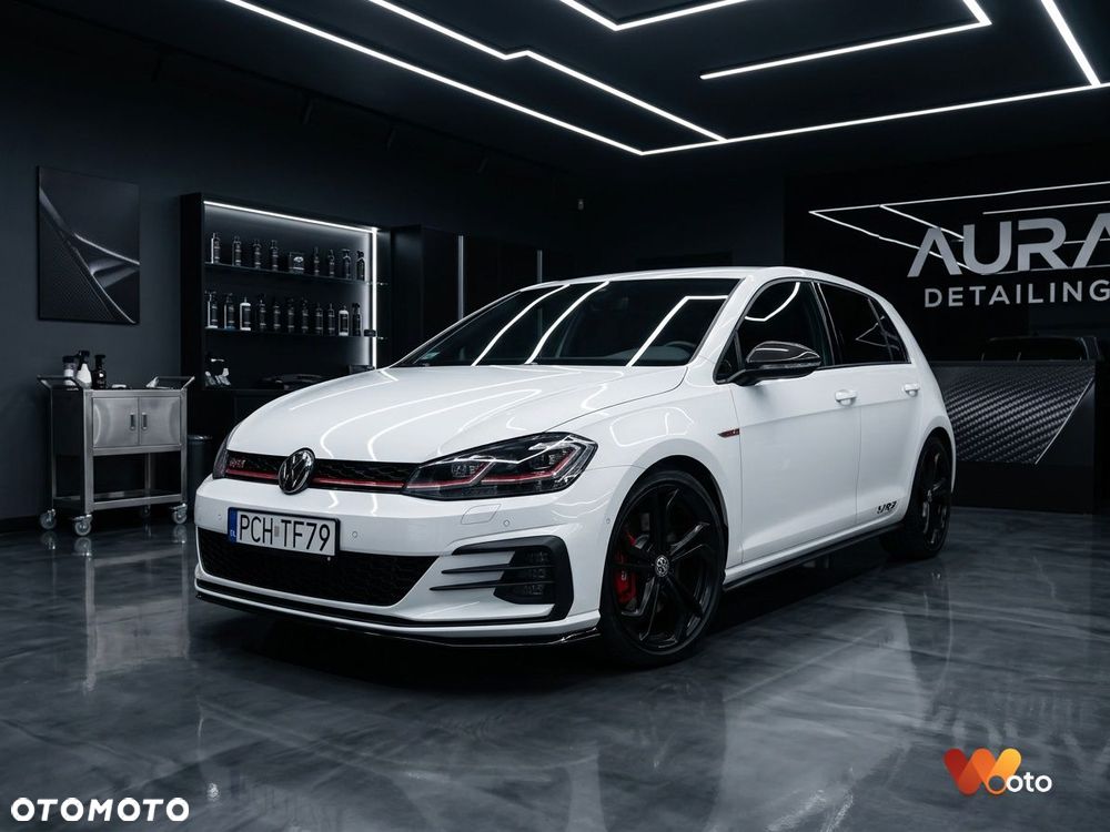 Volkswagen Golf 2.0 TSI GTI TCR DSG - 2