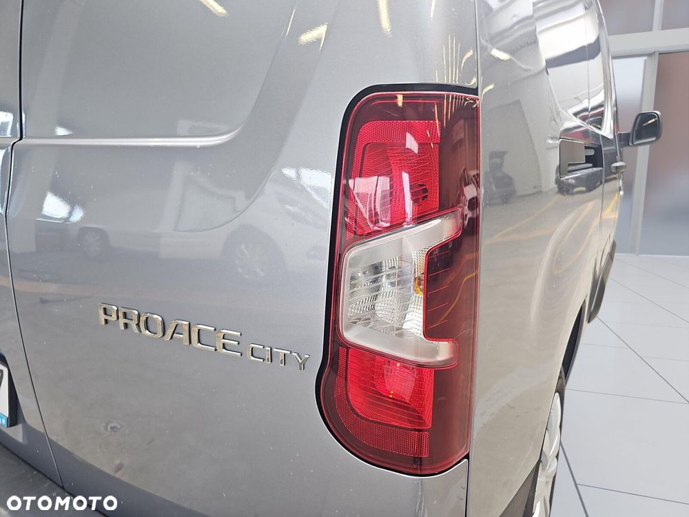 Toyota ProAce CITY 2.3T 1.5D-4D 100KM long Furgon Active M6 75kW I2 (samochód van 4dv.) - Samochód dostawczy - 27