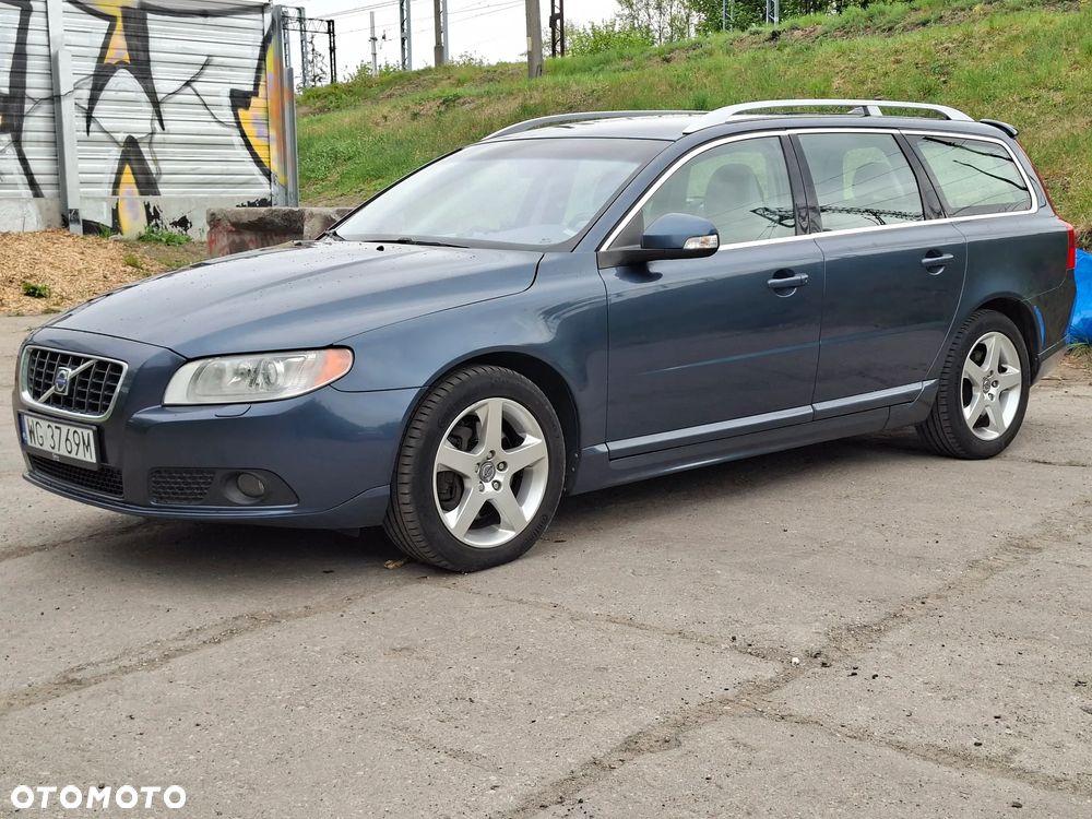 Volvo V70 D5 AWD DPF Edition Comfort - 3