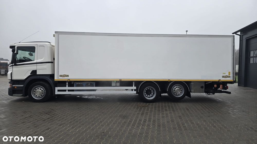 Scania P320 Euro 6 6x2 chłodnia izoterma kurierka 20 palet niski przebieg! super stan! rama do zabudowy laweta - 4