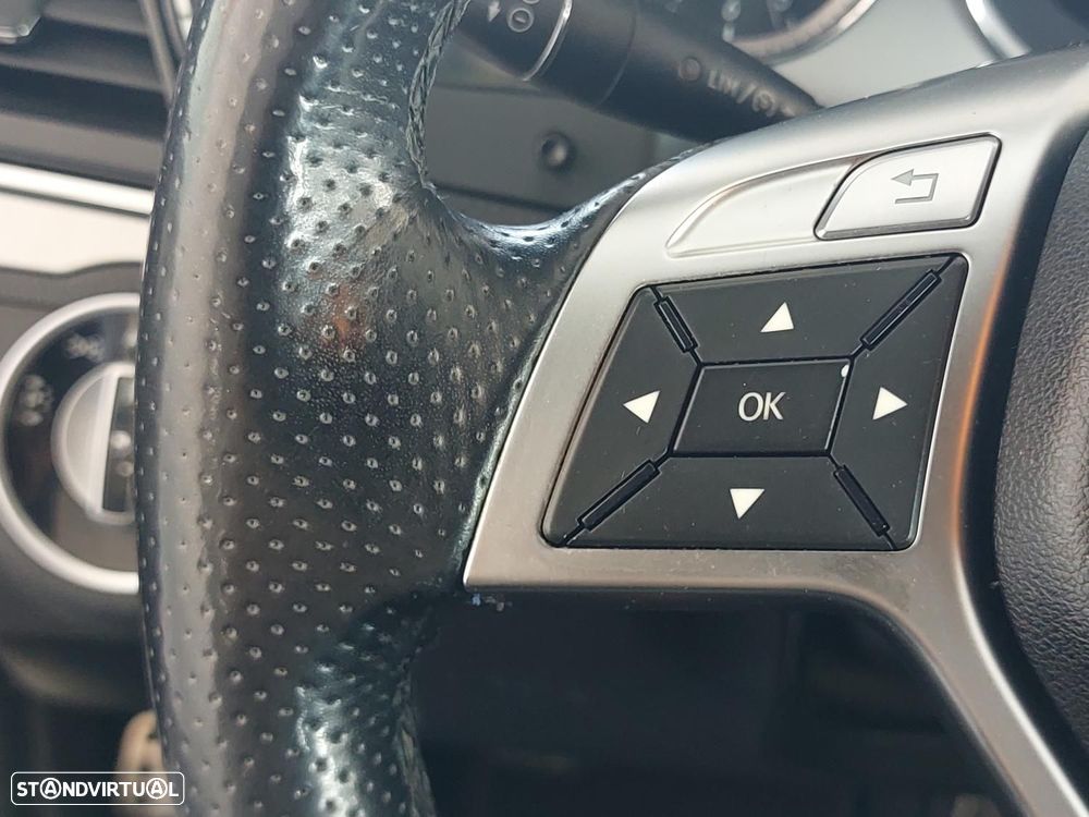 Mercedes-Benz E 220 CDi Avantgarde BlueEfficiency - 17