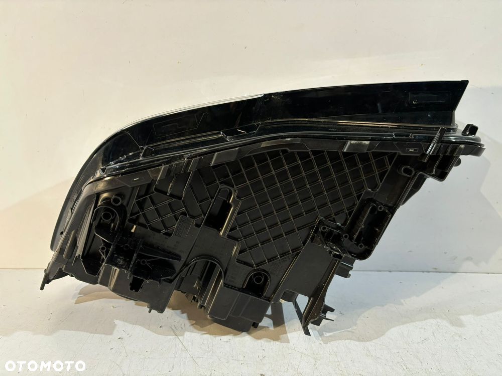 BMW 5 G30 G31 LCI Lampa Full Led Prawa - 16751 - 9