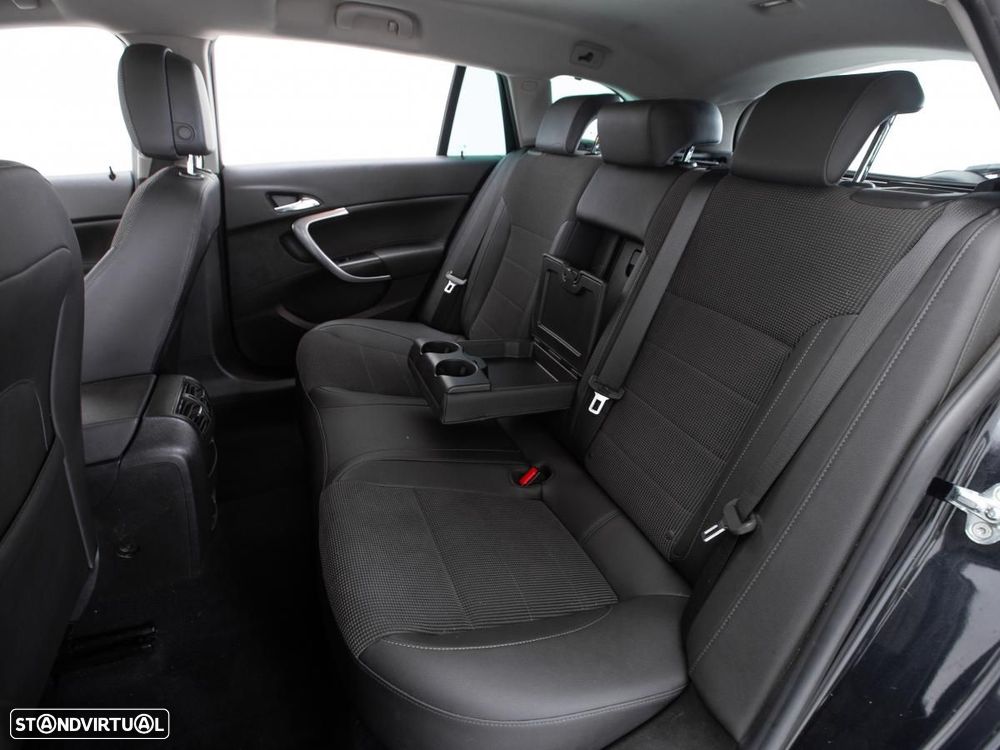 Opel Insignia Sports Tourer - 10