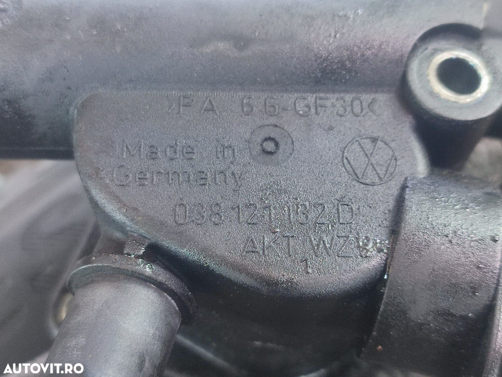 Carcasa termostat 1.9 tdi AXR ATD BEW BKC BXE 038121132d Audi A3 8P [ - 3