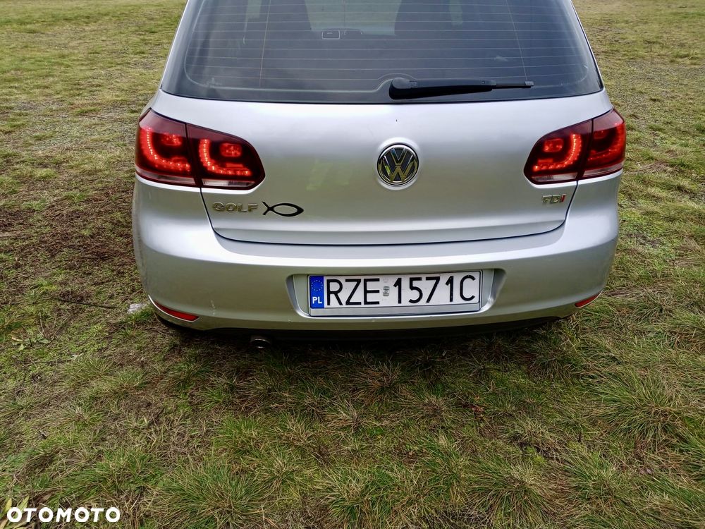 Volkswagen Golf 1.6 TDI BlueMot Comfortline - 2
