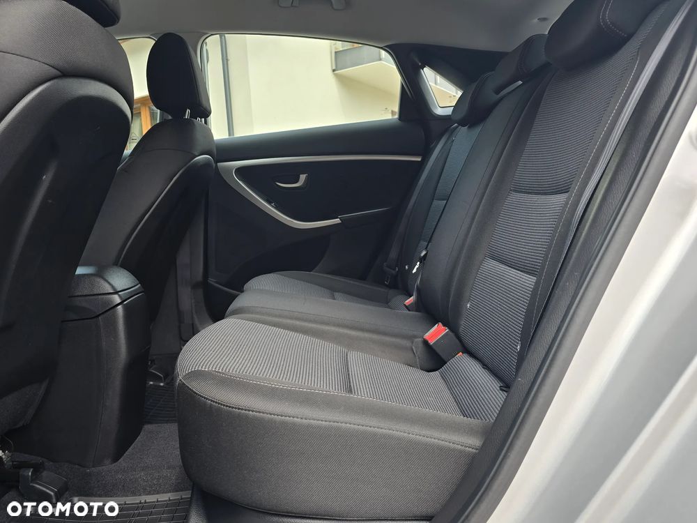 Hyundai i30 1.4 Passion - 23