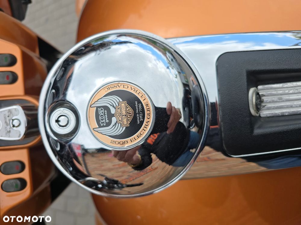Harley-Davidson FLHTCU Ultra - 8