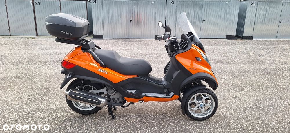 Piaggio MP-3 - 10