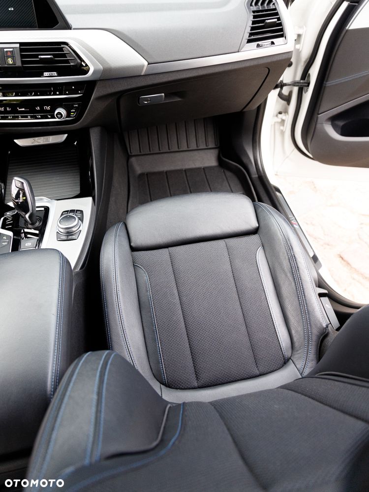 BMW X3 xDrive20d M Sport - 32
