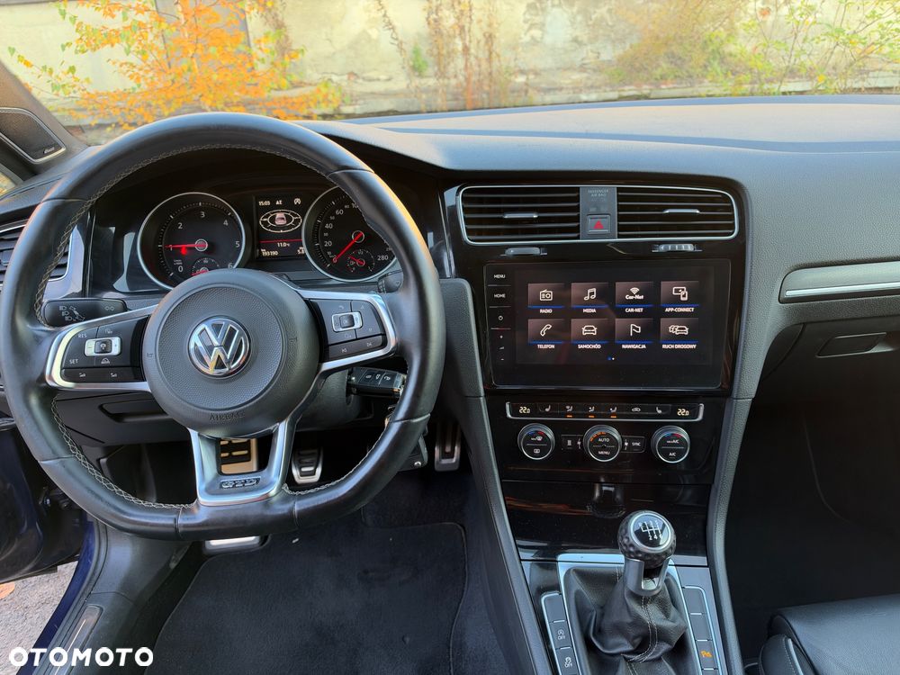 Volkswagen Golf - 7