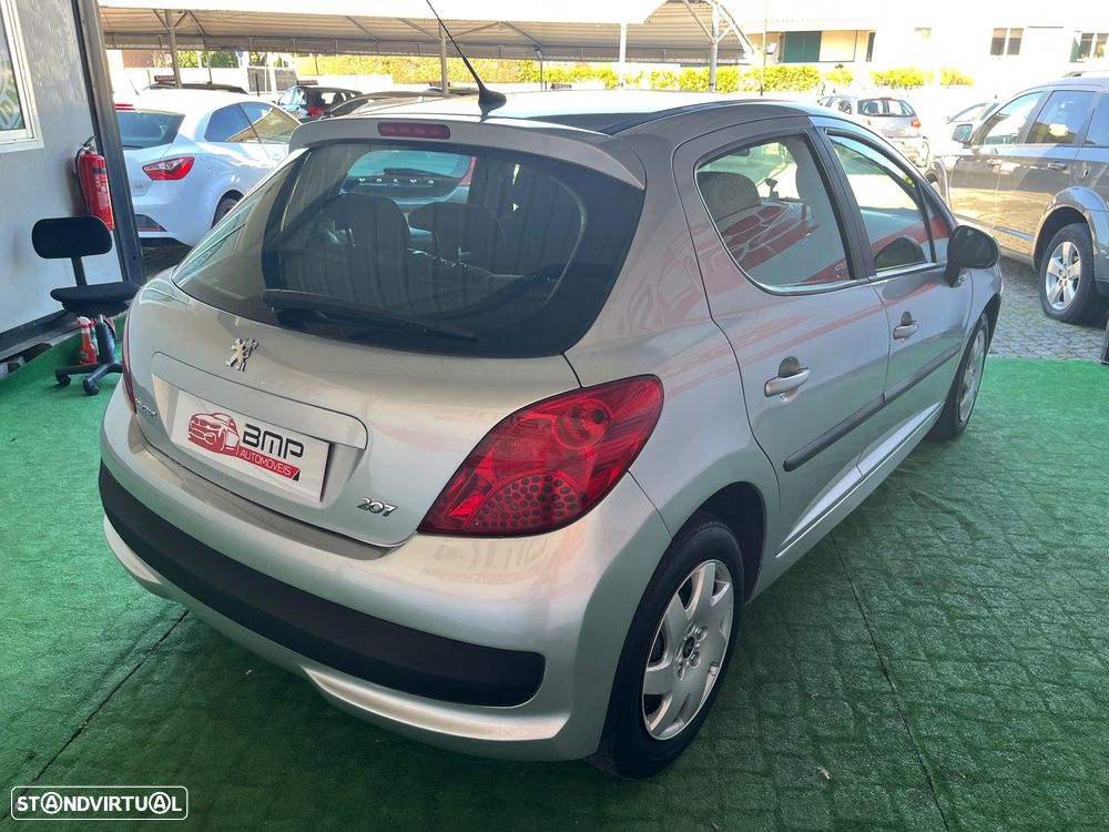 Peugeot 207 1.4 HDi Urban - 6