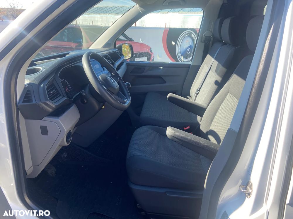 Volkswagen Transporter T6.1 - 24