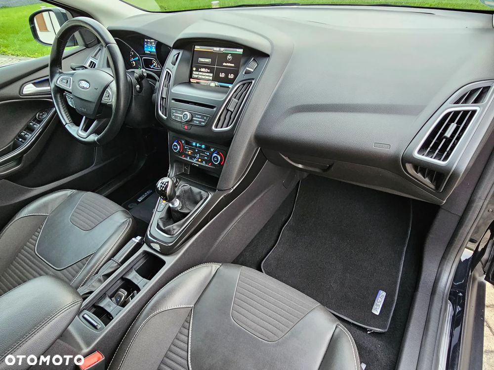 Ford Focus Turnier 1.0 EcoBoost Start-Stopp-System TITANIUM X - 22
