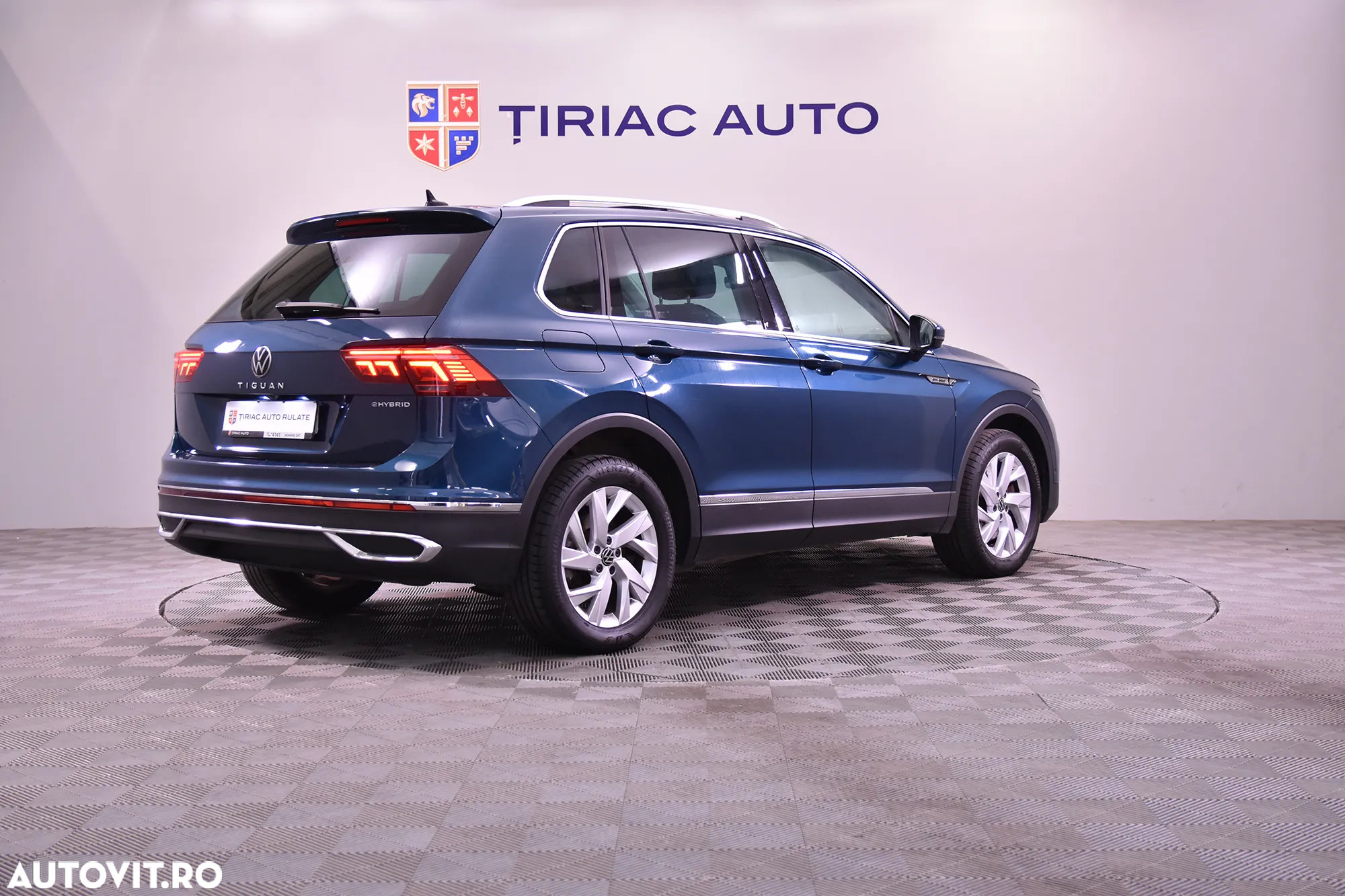 Volkswagen Tiguan - 5