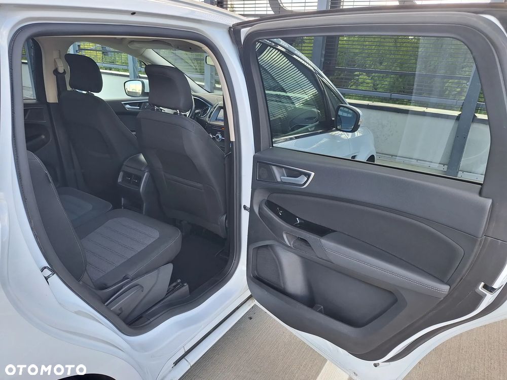 Ford S-Max 2.0 EcoBlue Titanium - 21