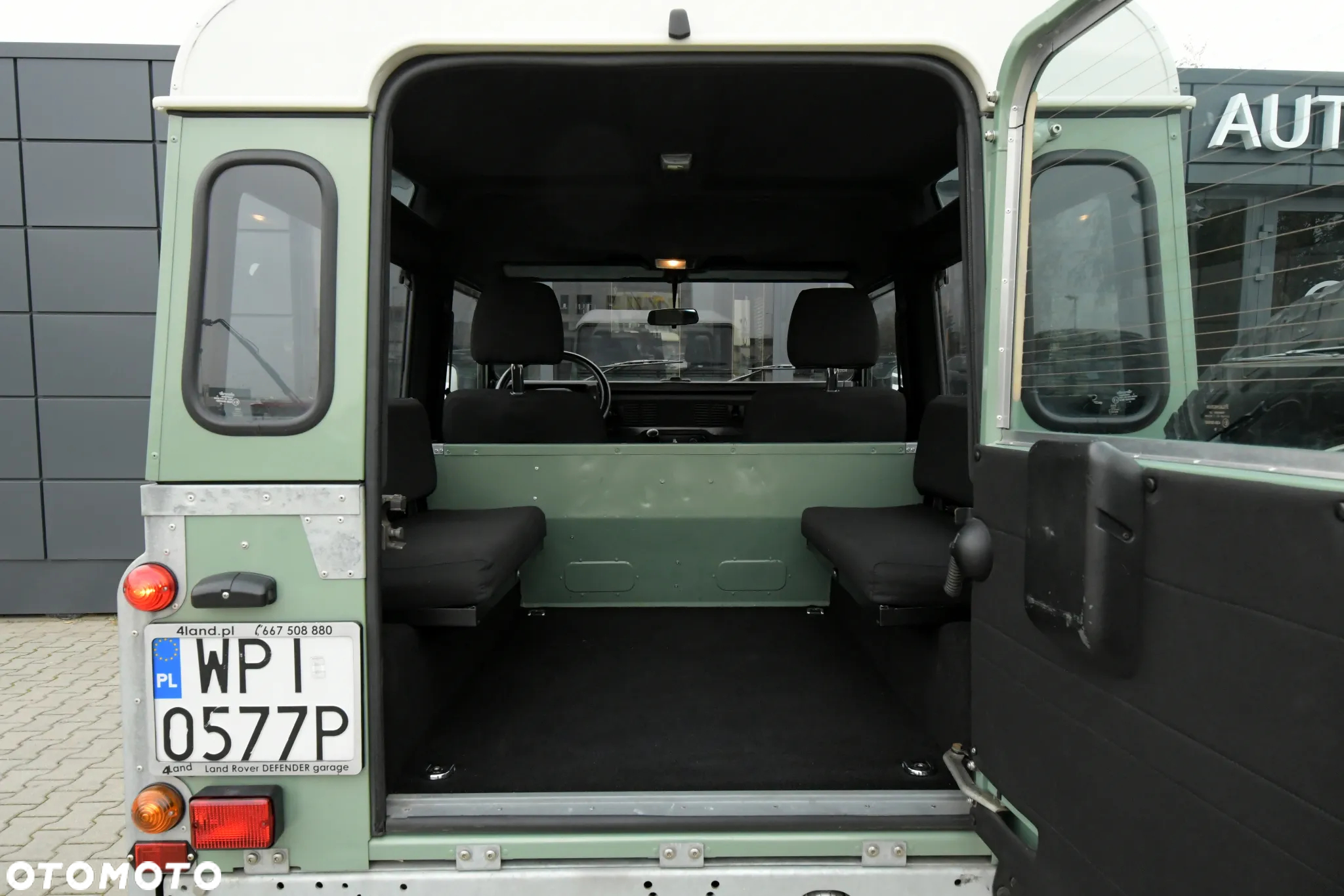 Land Rover Defender 90 2.5 TDI - 32