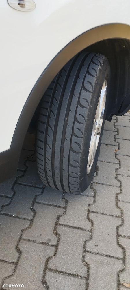 Nissan Qashqai - 15