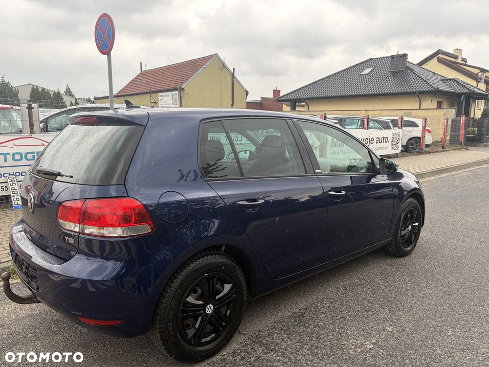 Volkswagen Golf - 8