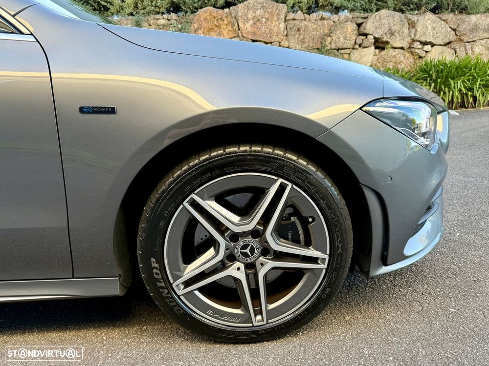 Mercedes-Benz CLA 250 e AMG Line - 9