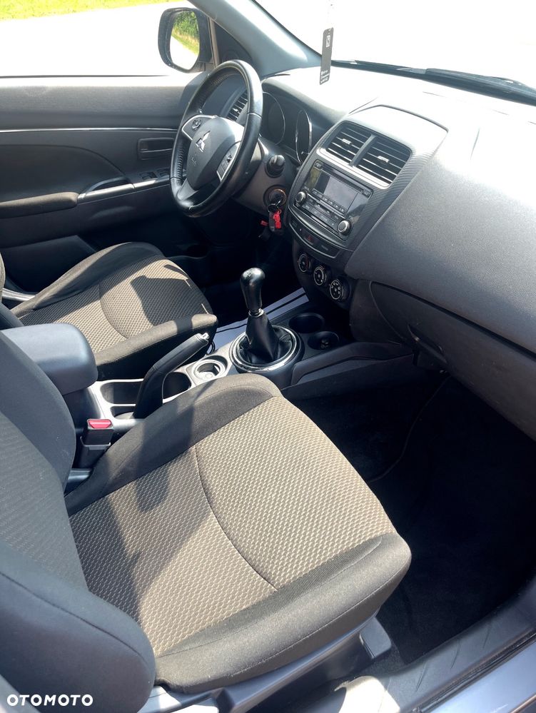 Mitsubishi ASX 1.6 Inform - 10