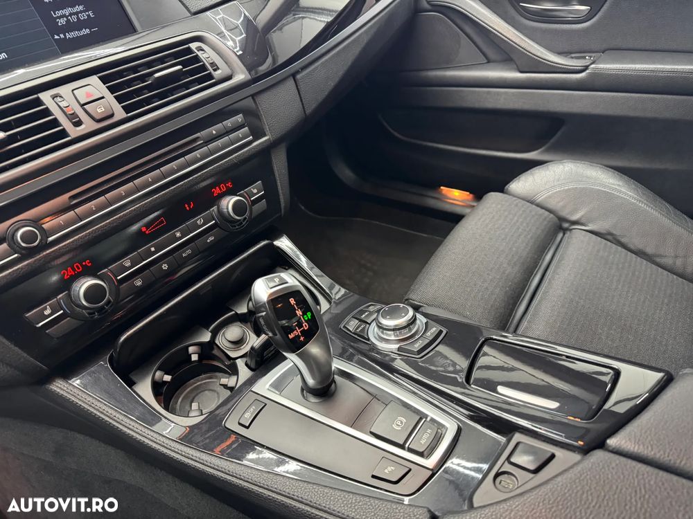 BMW Seria 5 520d Aut. - 22