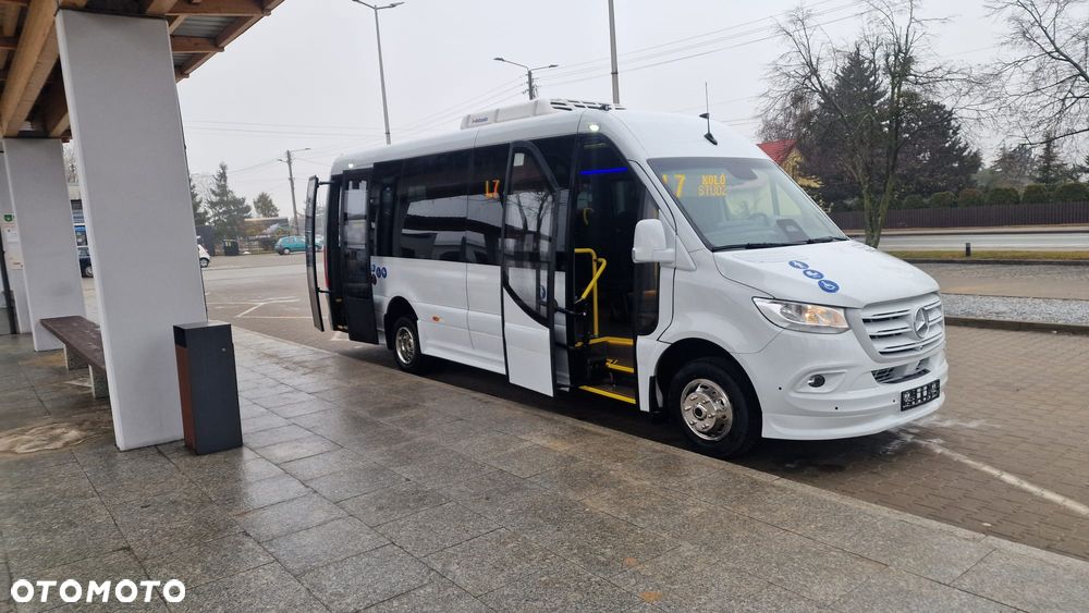 Mercedes-Benz Sprinter 519