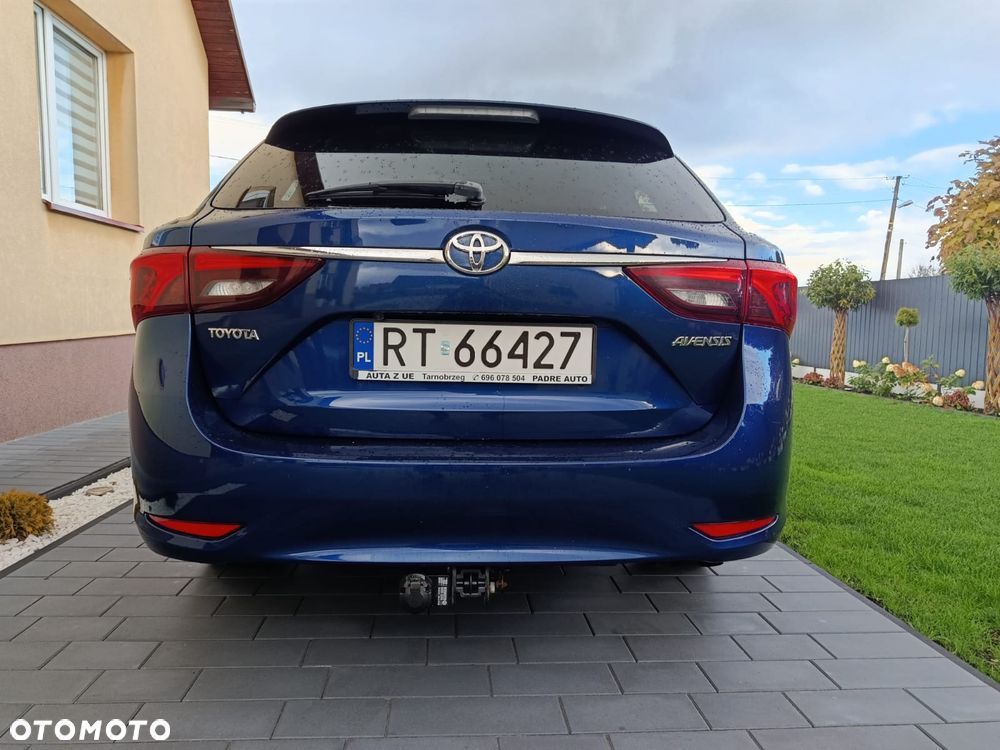 Toyota Avensis Touring Sports 1.8 Executive - 10