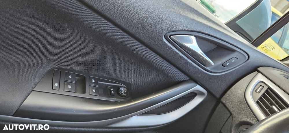 Opel Astra 1.4 Turbo ECOTEC Start/Stop Enjoy - 9