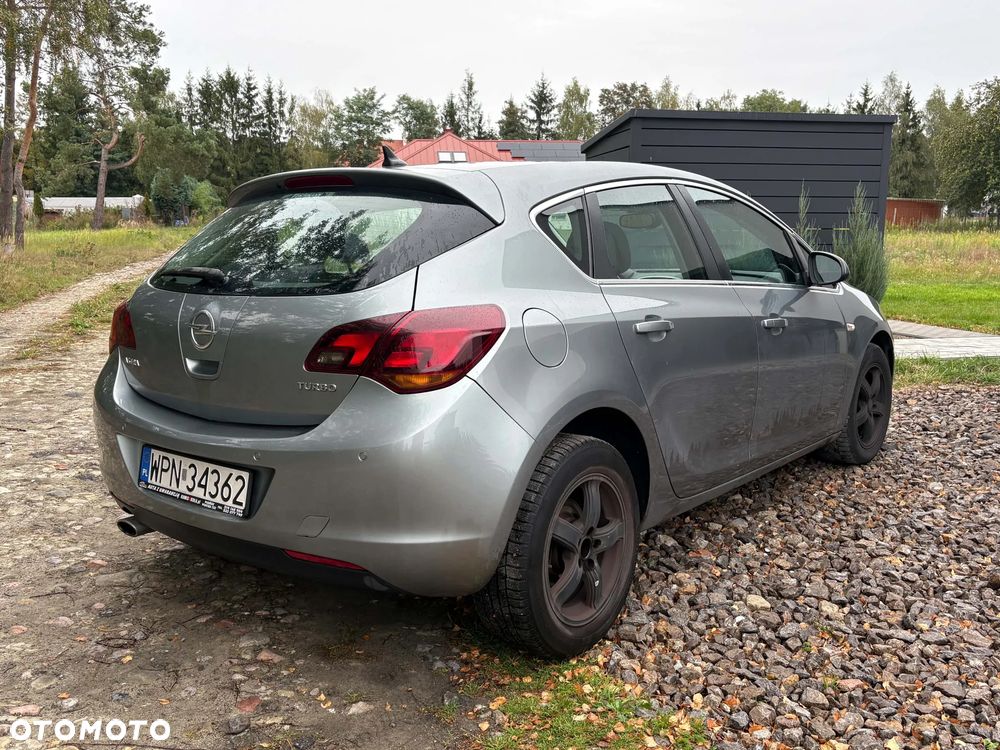 Opel Astra 1.4 T Cosmo - 2