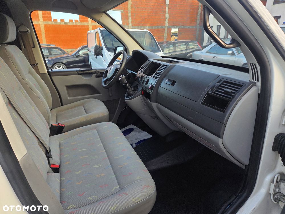 Volkswagen Transporter - 8