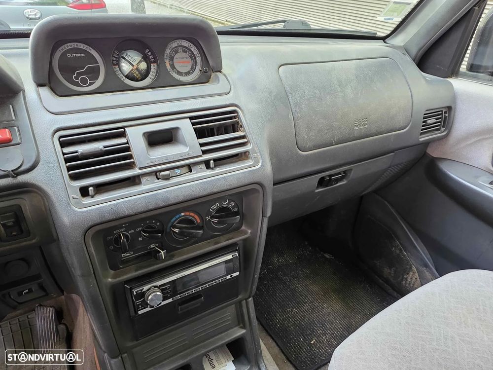 Mitsubishi Pajero 2.8 TD GLS Longo ABS - 13